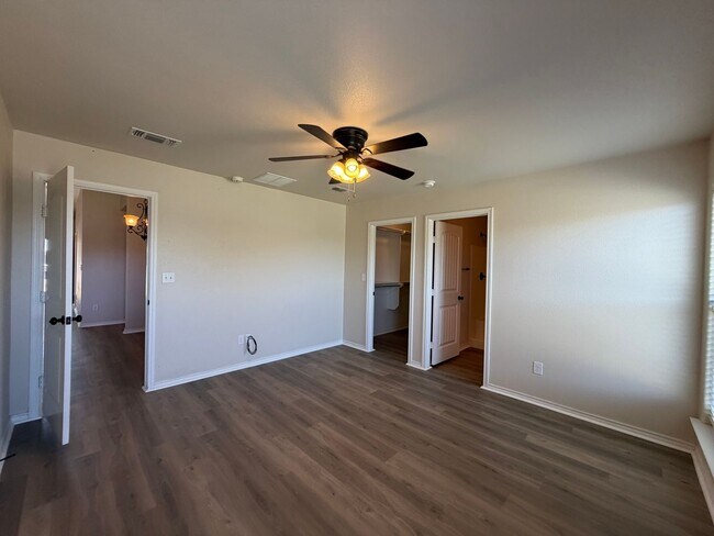 Building Photo - 3/2 in Frenship ISD, available MAY!!!