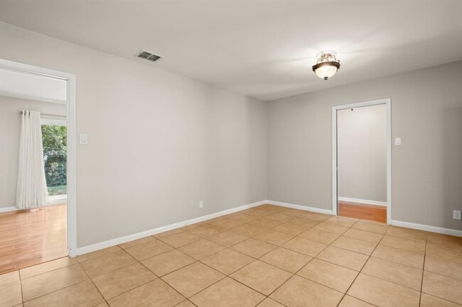 Building Photo - 1400 Briarcliff Blvd