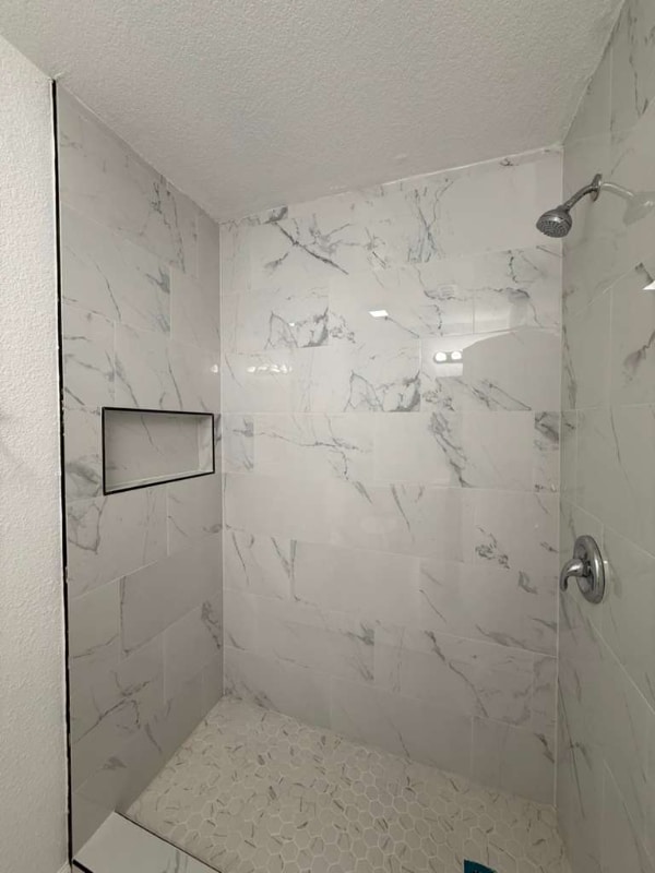 Building Photo - 6718 Pear Tree