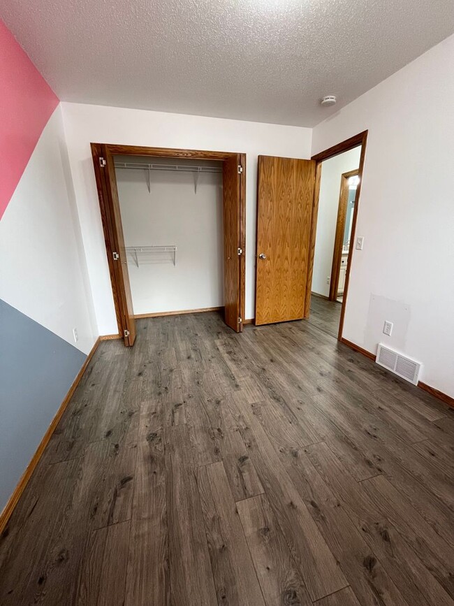 Building Photo - 3 Bed/2 Bath West Side Home For Rent!!