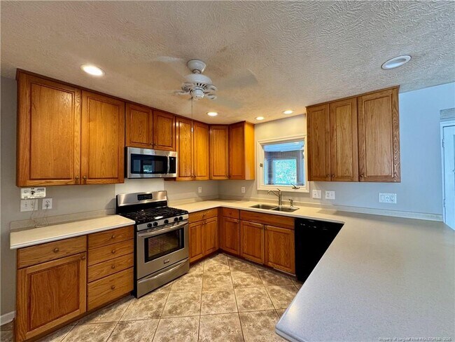 Building Photo - 516 Carteret Pl