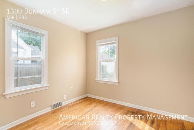Building Photo - 1300 Dunham St SE