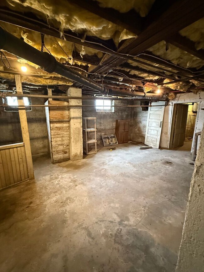 Building Photo - 49 W Commerce St