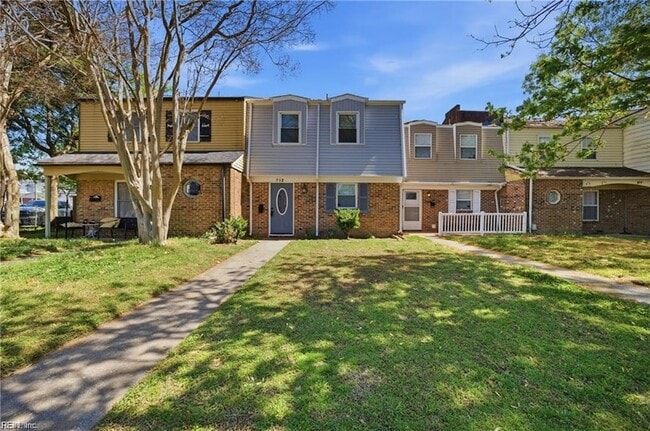 Building Photo - 712 White Hall Ln
