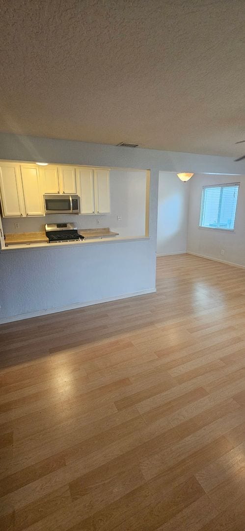 Building Photo - 263 Sharp Cir