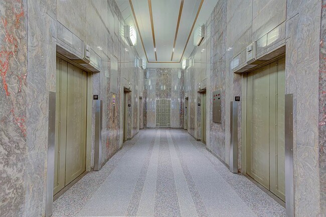 Four Elevators - 365 Bridge St