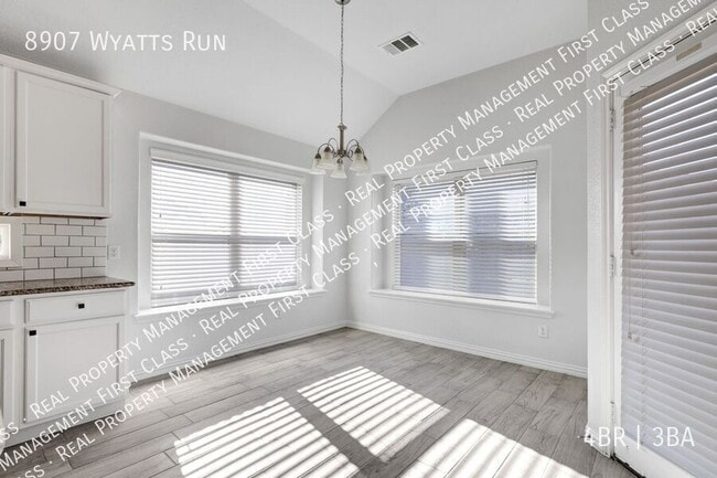 Building Photo - 8907 Wyatts Run-