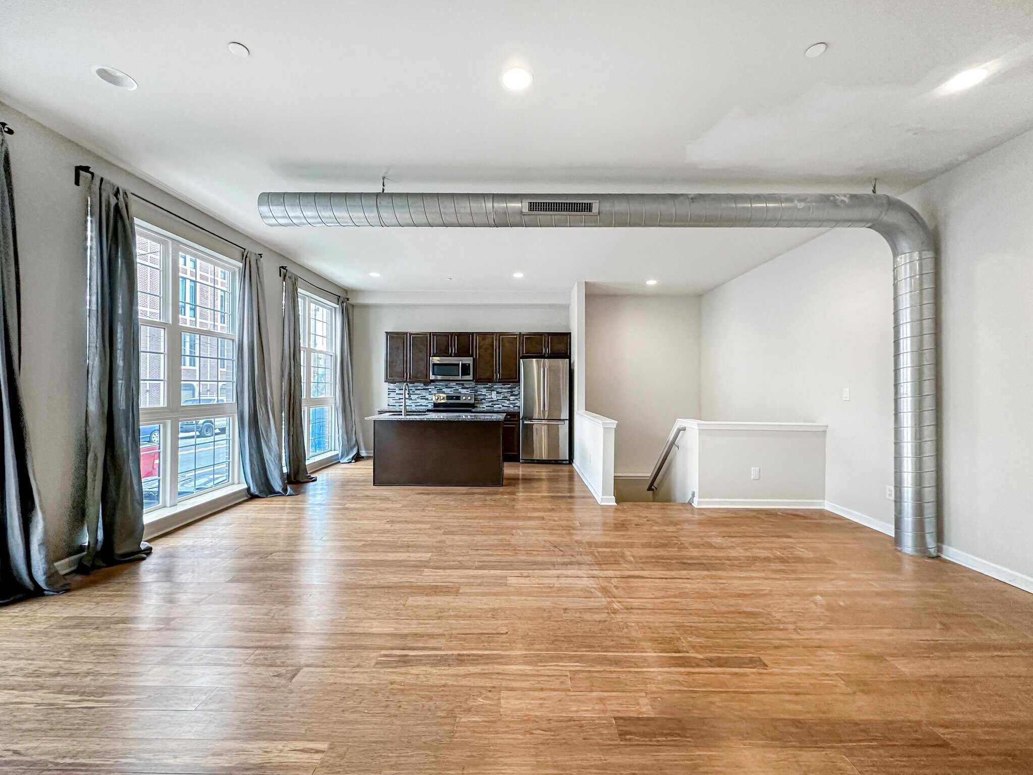 Building Photo - 2418 Frankford Ave