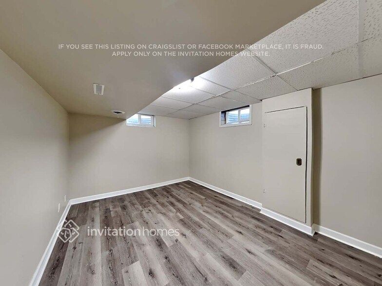 Building Photo - 8800 Hillside Trail S