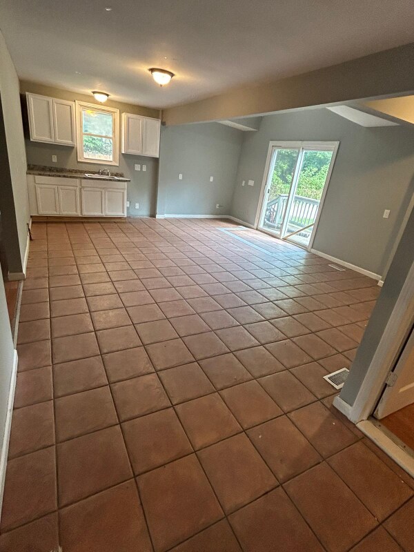 Building Photo - 3348 Wasmund Ave