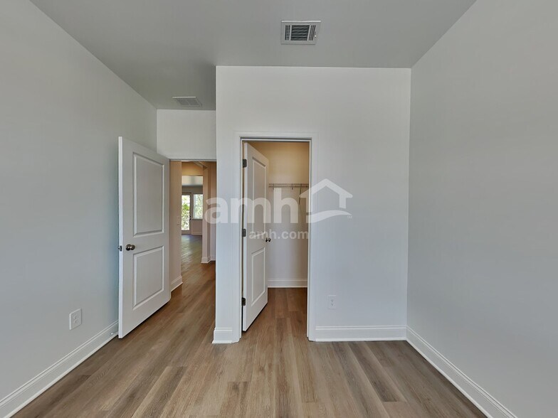 Building Photo - 708 Abilene Walk