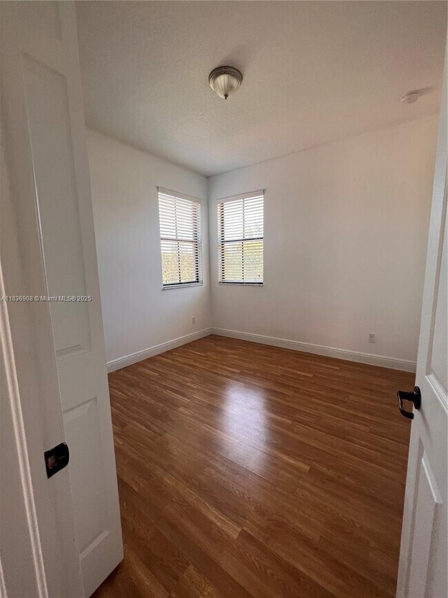 Building Photo - 8378 NW 39th Ct