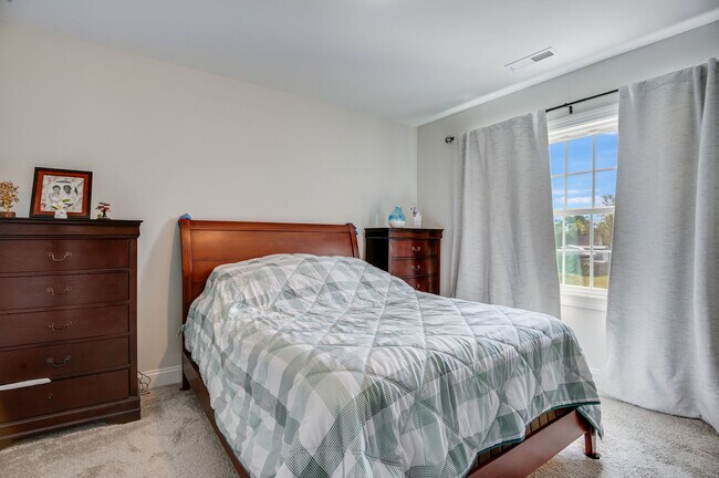 Building Photo - 110 Evergreen Frst Dr