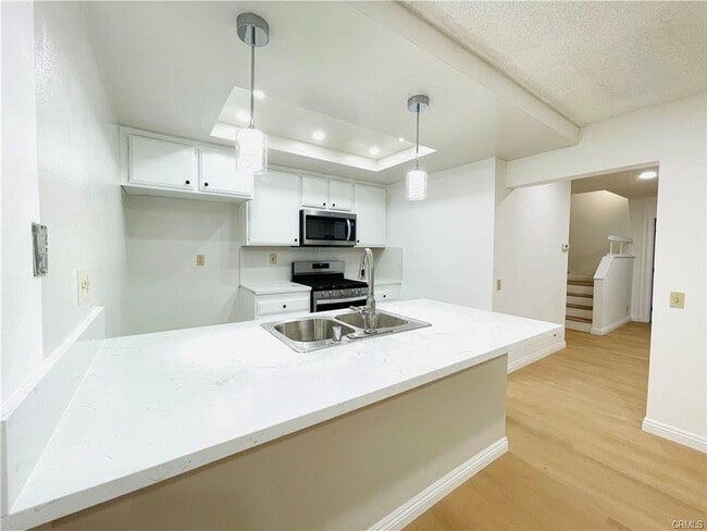 Building Photo - 28 Spinnaker