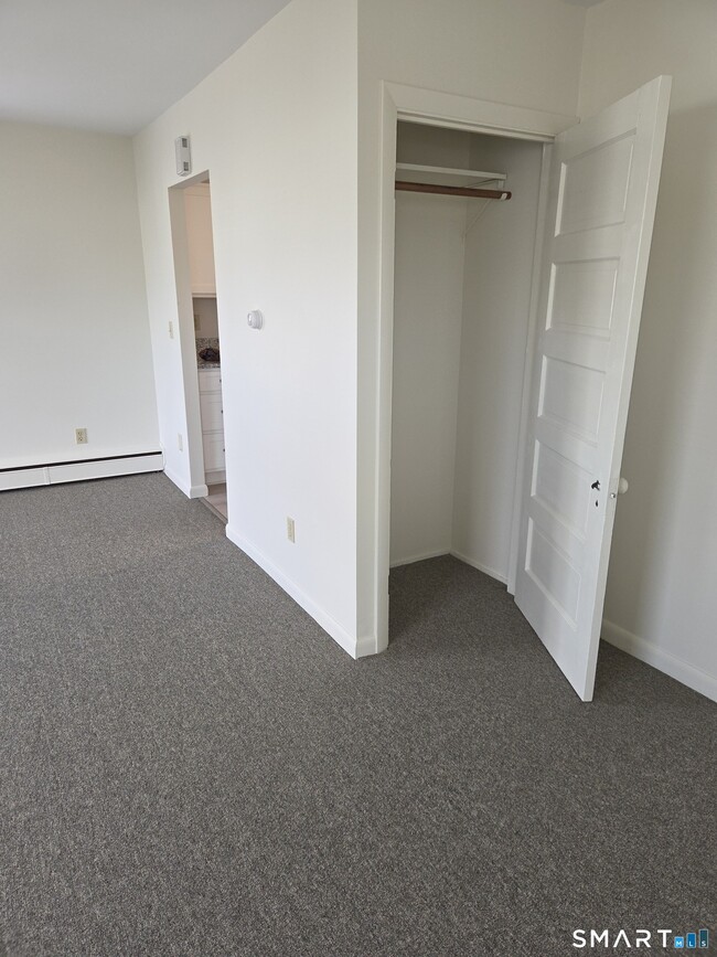 Building Photo - 30 Nichols Ln