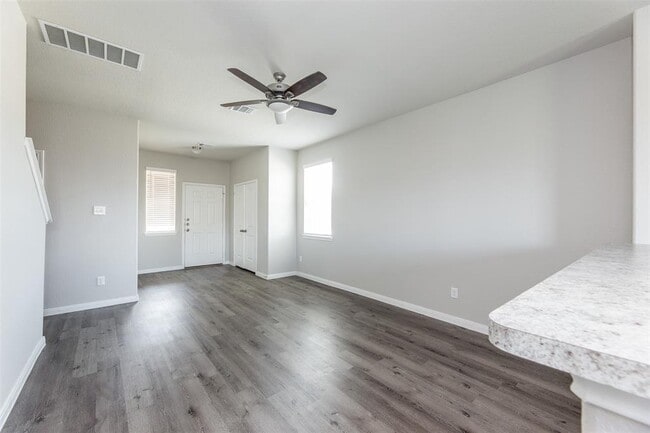 Building Photo - 3007 Orchid Ranch Dr