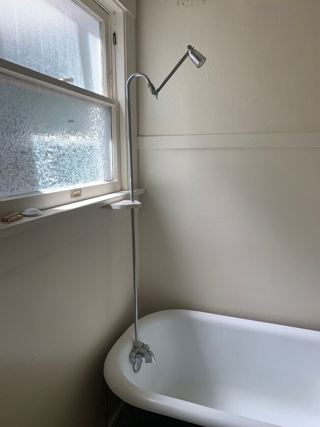 Building Photo - Vintage Studios with Historical Charm