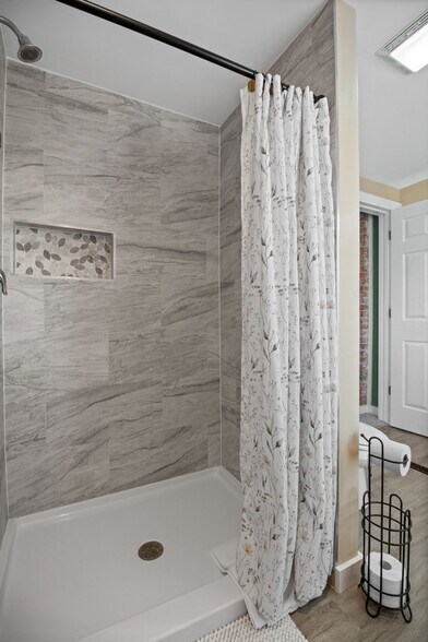 Building Photo - 502 Liberty St