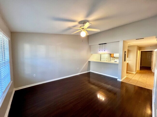 Building Photo - 2738 W Tharpe St