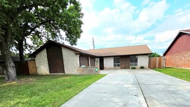 Building Photo - 6610 Northleaf Dr