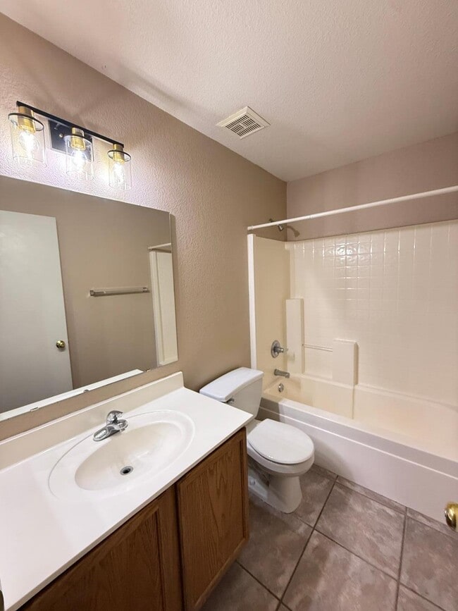 Building Photo - 3623 W Villa Linda Dr