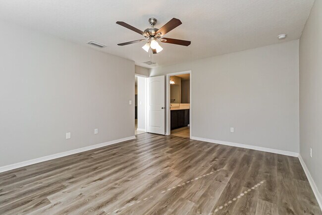 Building Photo - 8349 Silverbell Loop