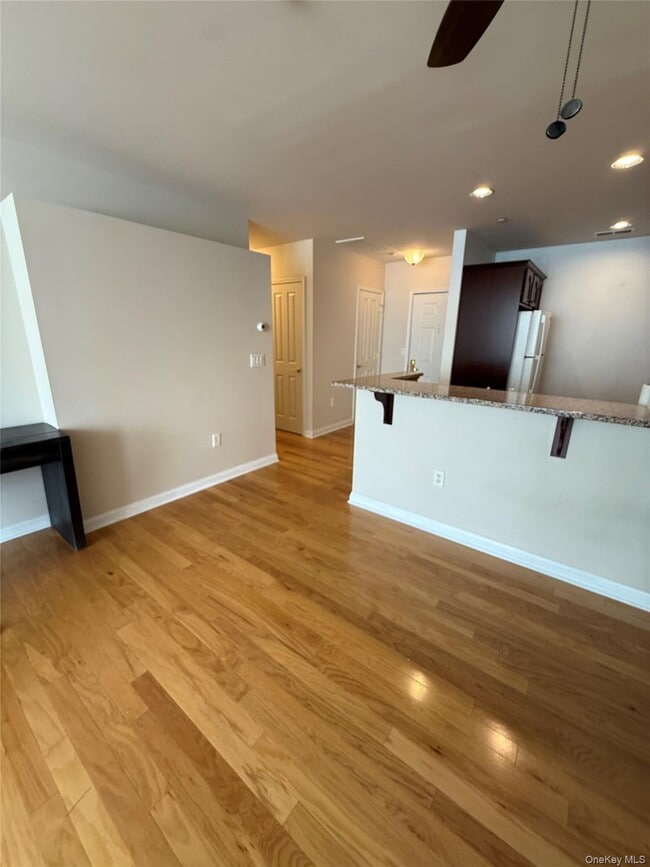 Building Photo - 3203 Leeward Dr