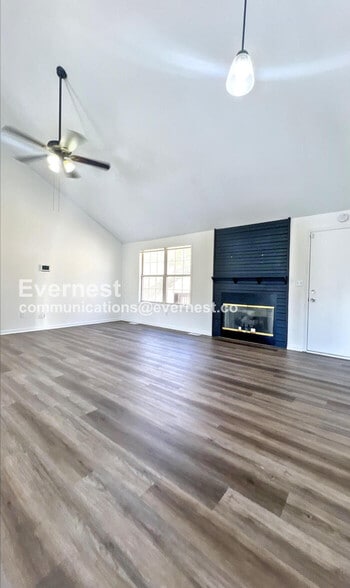 Building Photo - 325 Fawn Valley St