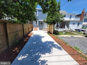 Building Photo - 45 Green St