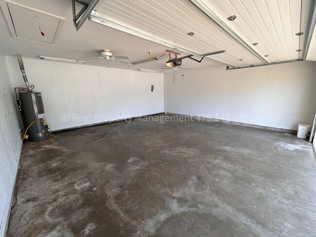 Building Photo - 2804 S 97th Cir