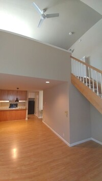 Building Photo - 1 bedroom condo with loft in North Davis