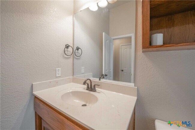 Building Photo - 6201 Flag Stone Dr