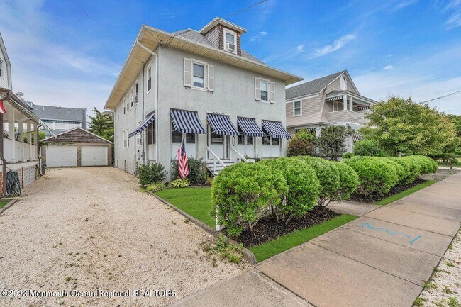 Building Photo - 683 Main Ave