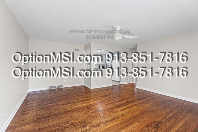 Building Photo - Near downtown Overland Park!