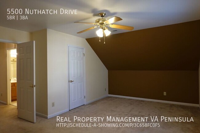 Building Photo - Spacious 5 bedrooms house in Rolling Woods...