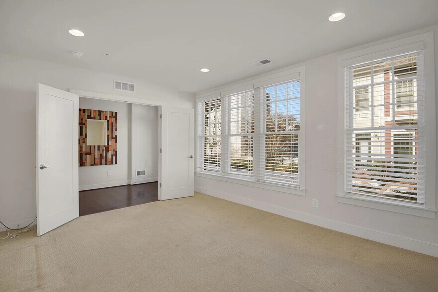 1st Floor Bedroom and Foyer - 70 Ellsworth Heights St