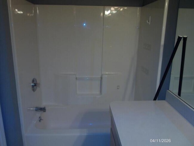 Building Photo - 50450 Bay Run N