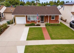 Building Photo - 5439 Bonfair Ave