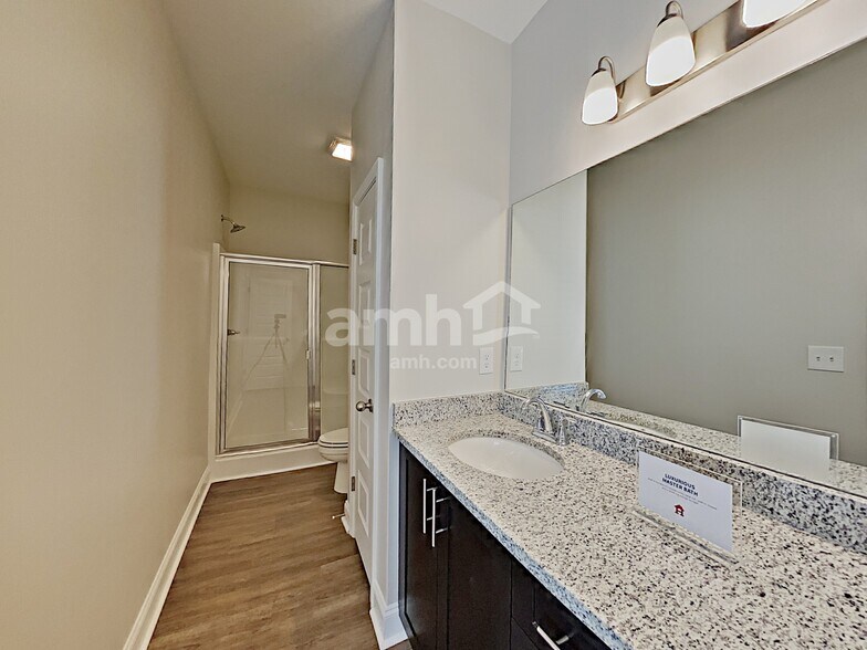 Building Photo - 5325 Tupelo St