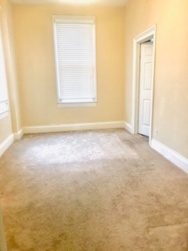 Building Photo - 78 Parkview Ave