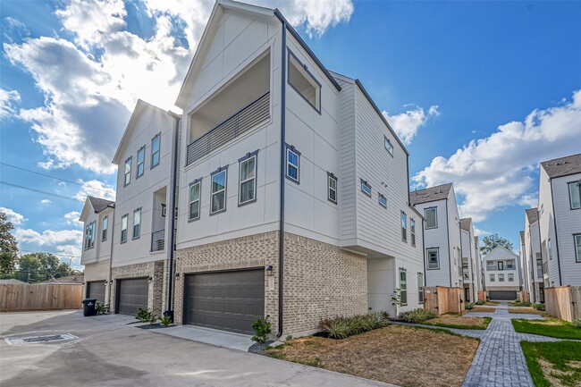 Building Photo - 5418 Wheatley St