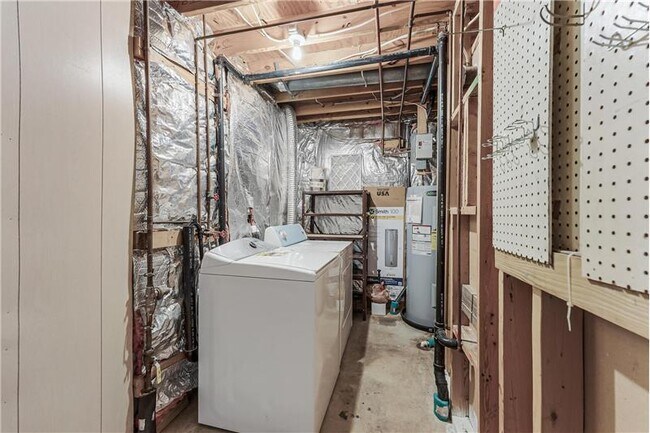 Building Photo - 1682 Harvest Green Ct