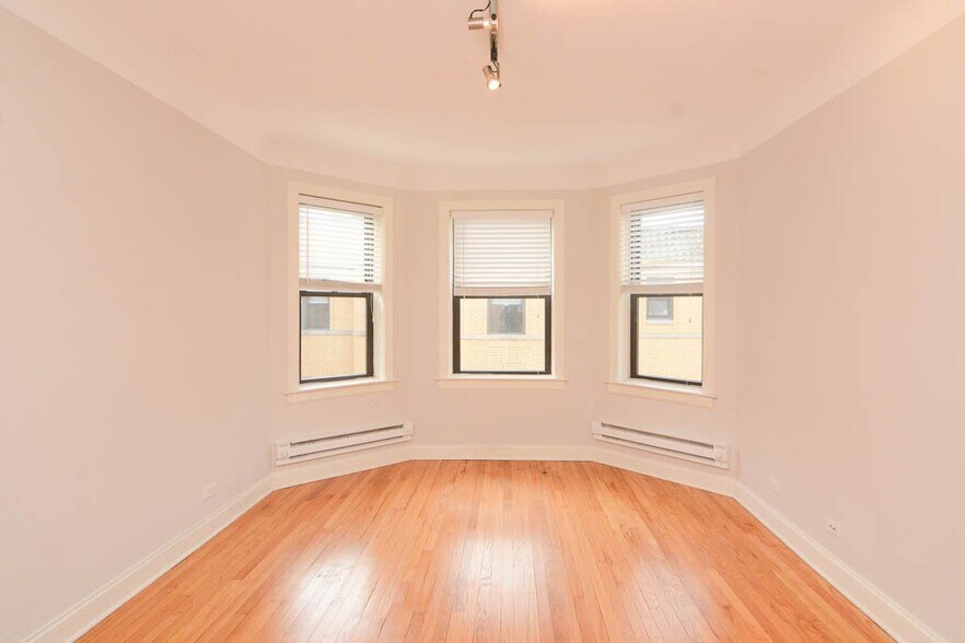 Building Photo - 2330 N Rockwell