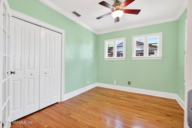 Building Photo - 1580 Glendale St