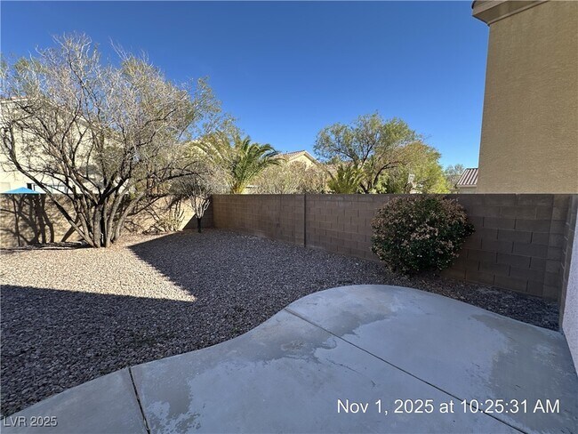 Building Photo - 186 Duck Hollow Ave