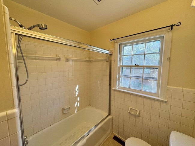 Building Photo - Statesville - 3BR/2BA + Carport