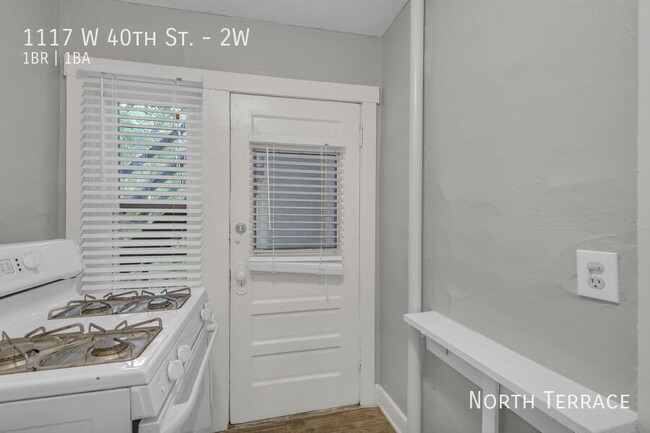 Building Photo - 1117 W 40th St