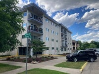 Building Photo - 951 Ronald Ave