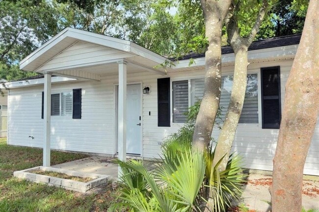 Primary Photo - 6500 SW 60th Ave