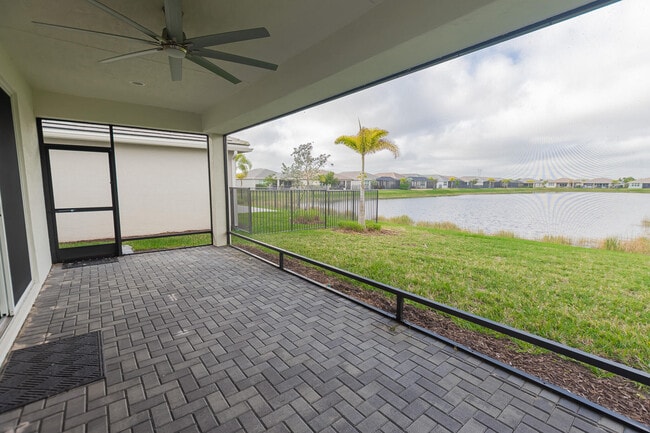 Building Photo - 11750 SW Poseidon Way